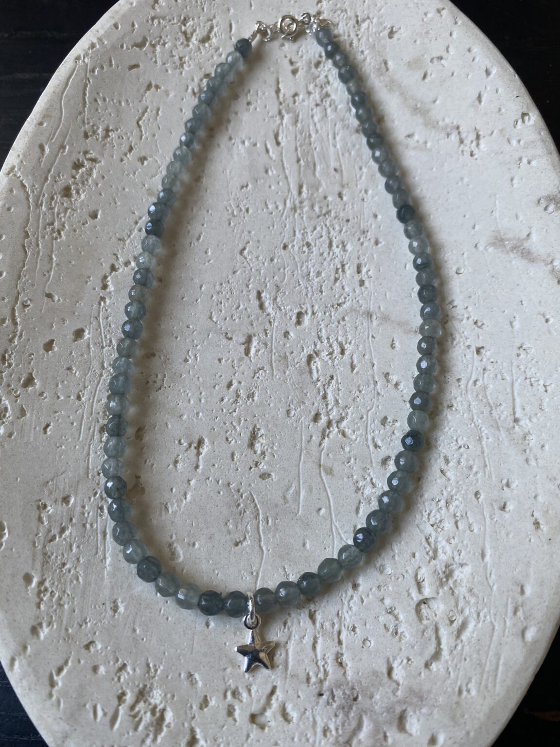 Gargantilla estrella polar