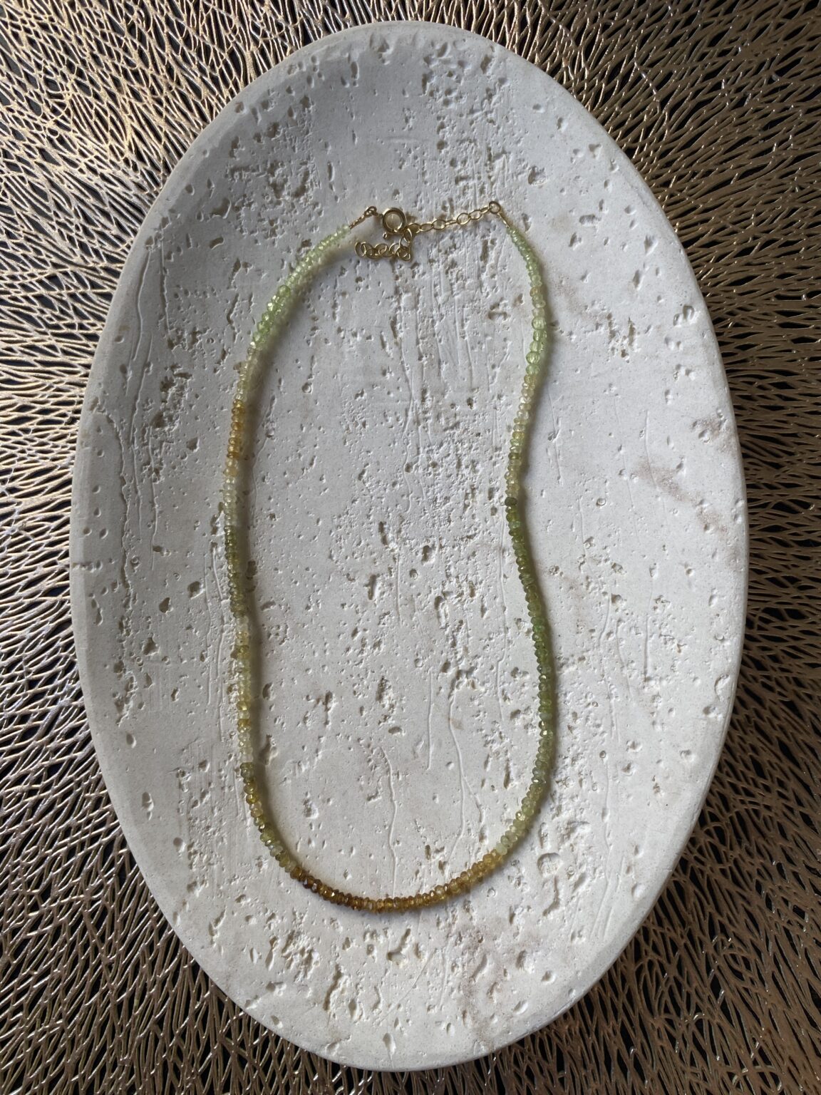 Gargantilla bosque